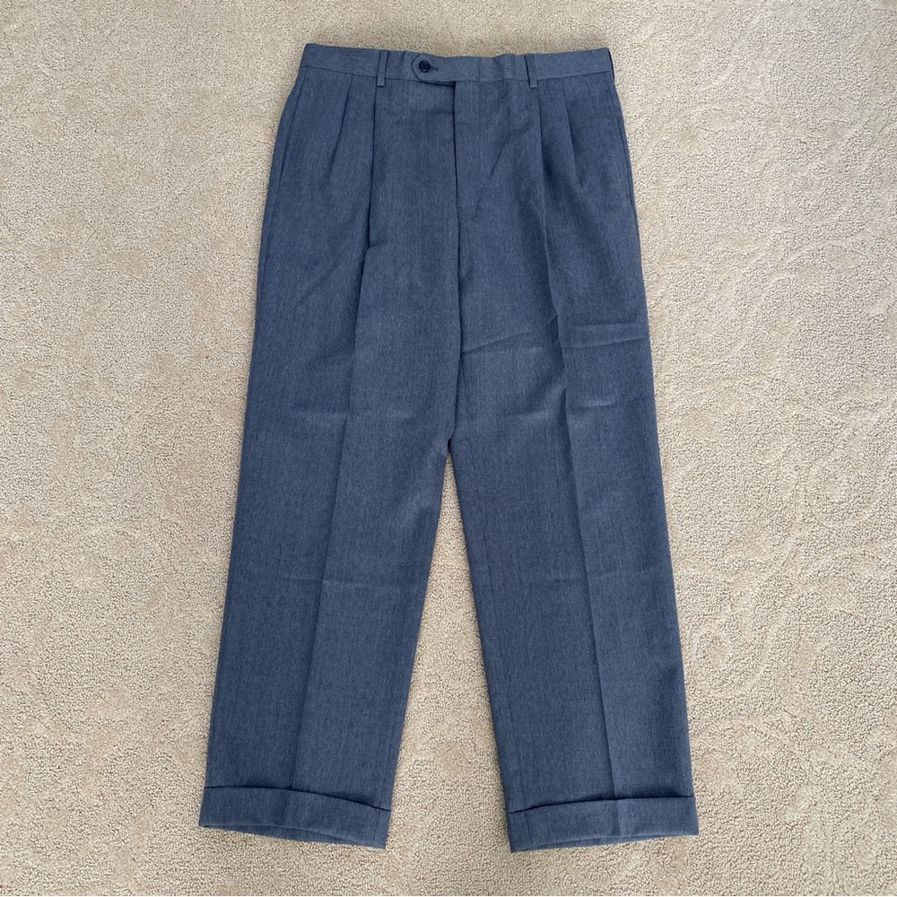 Jos A Bank 34x30 Charcoal Gray Dress Suit Pants Pleated Wool Cuffed Trousers